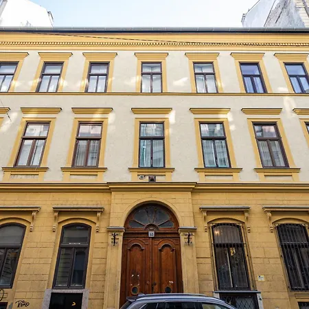 Apartment D35 - Chic Boutique By Bqa